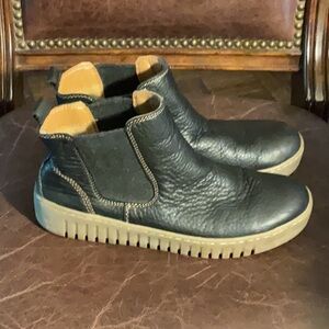 Comfortiva Align Black Hartley Ankle Booties with Tan Soles